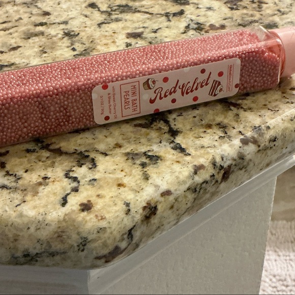 Global Beauty Care Red Velvet Bath Set - Picture 5 of 13